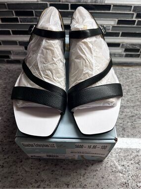 Lifestride Julep Black Strappy Square-Toe Sandals size 8.5 NWT